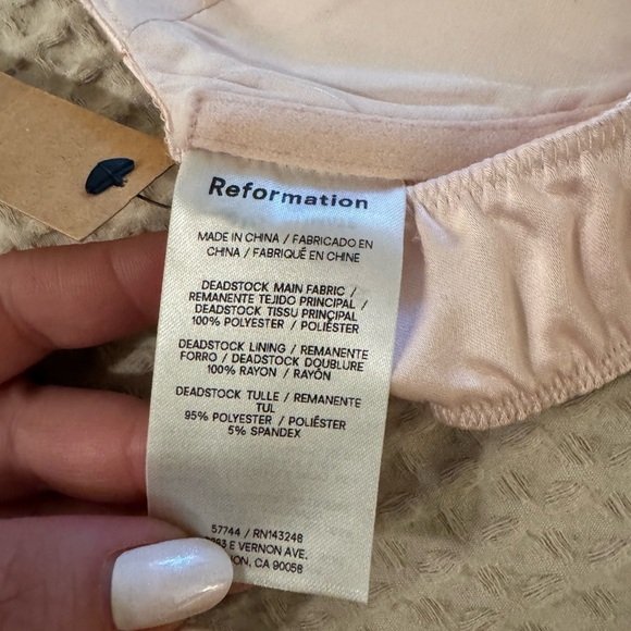 NEW Reformation Antonia Bra Padded Satin Pink Ibiza Collection Size 6 NWT - Picture 10 of 11